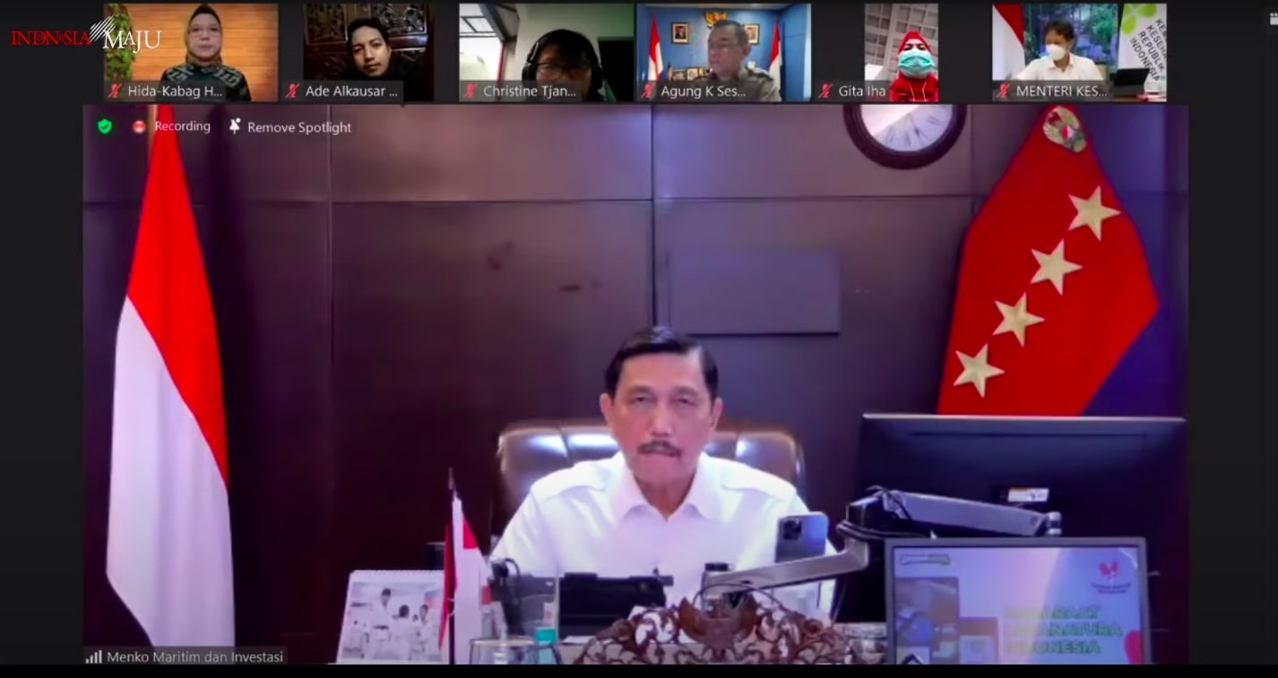 Menteri Koordinator Bidang Kemaritiman dan Investasi sekaligus Wakil Ketua KPCPEN Luhut Binsar Panjaitan